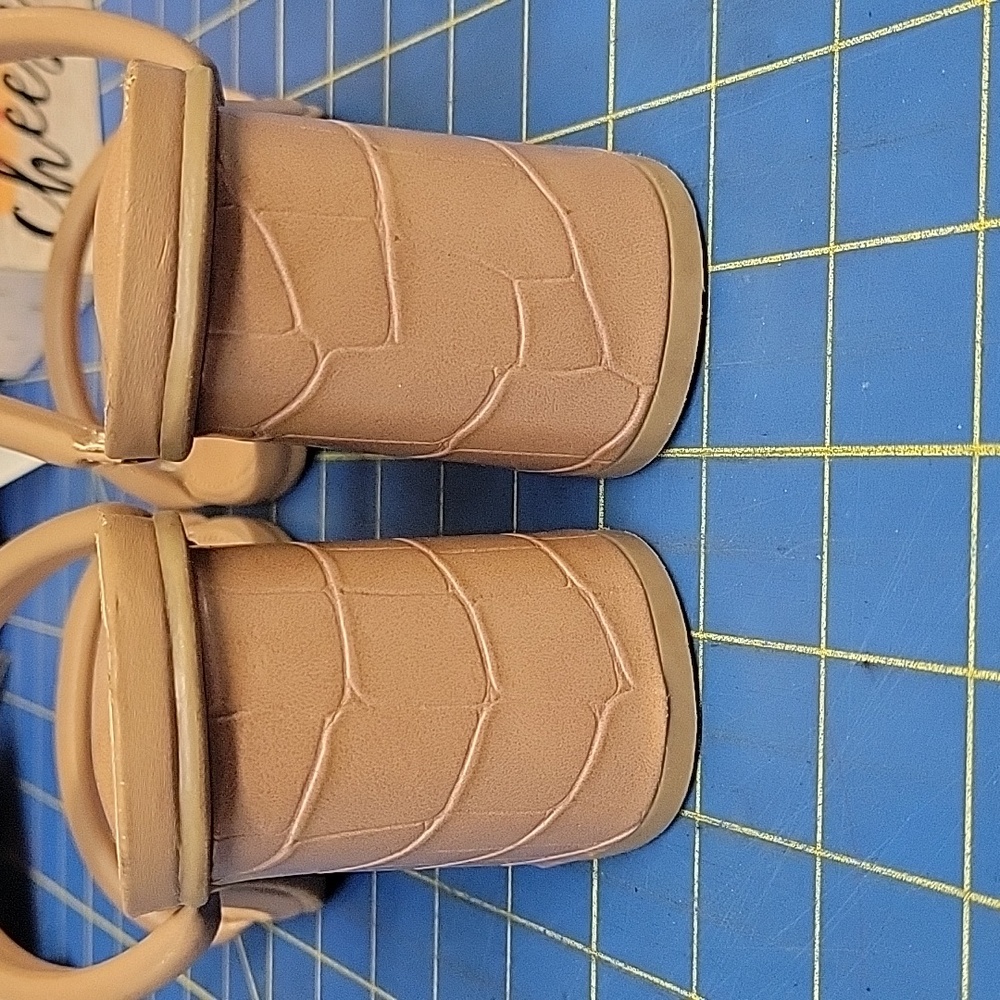 DV Dolce Vita Women's Nude Heeled Halsty strappy block heel Sandals Size 7 New - Picture 3 of 9